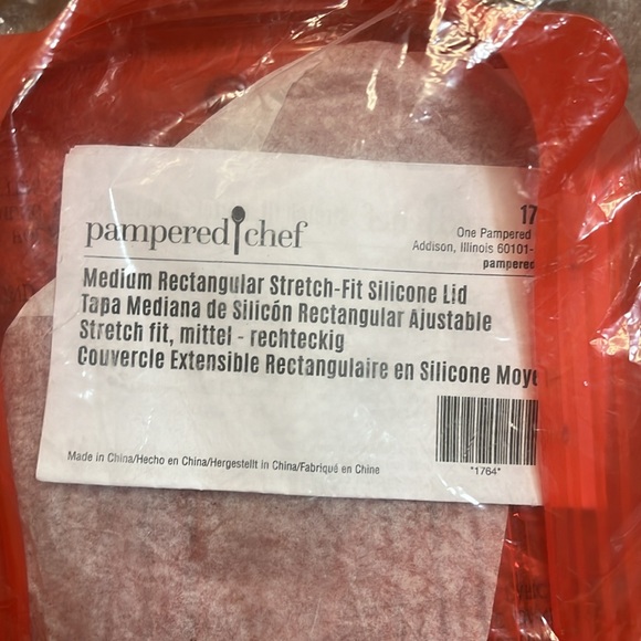 Medium Rectangular Stetch-Fit Silicone Lid - Picture 3 of 3